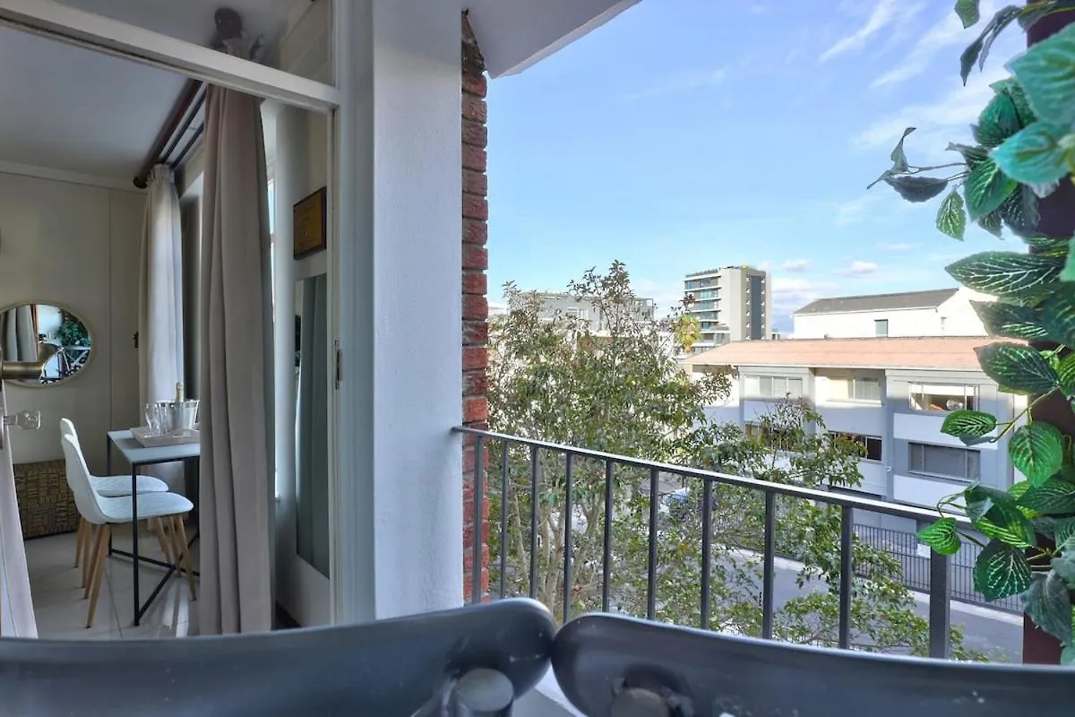Cascades Sunny Studio With Views Cape Town Holiday home