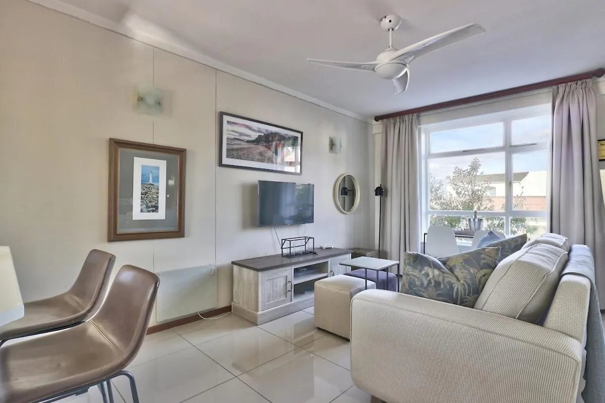 Cascades Sunny Studio With Views Cape Town South Africa